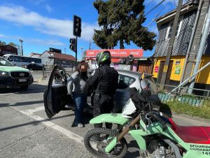 Conductor intentó eludir control: Recuperan vehículo con encargo por robo en Valdivia