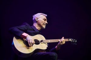 Pedro Aznar se presentará por primera vez en el Teatro Regional Cervantes de Valdivia