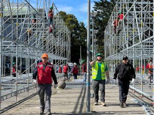 Comienza la instalación del nuevo Patio Submarino en la costanera de Valdivia