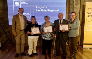Reconocen a tres personalidades de Los Ríos con Premios Regionales de las Artes y las Culturas 2023