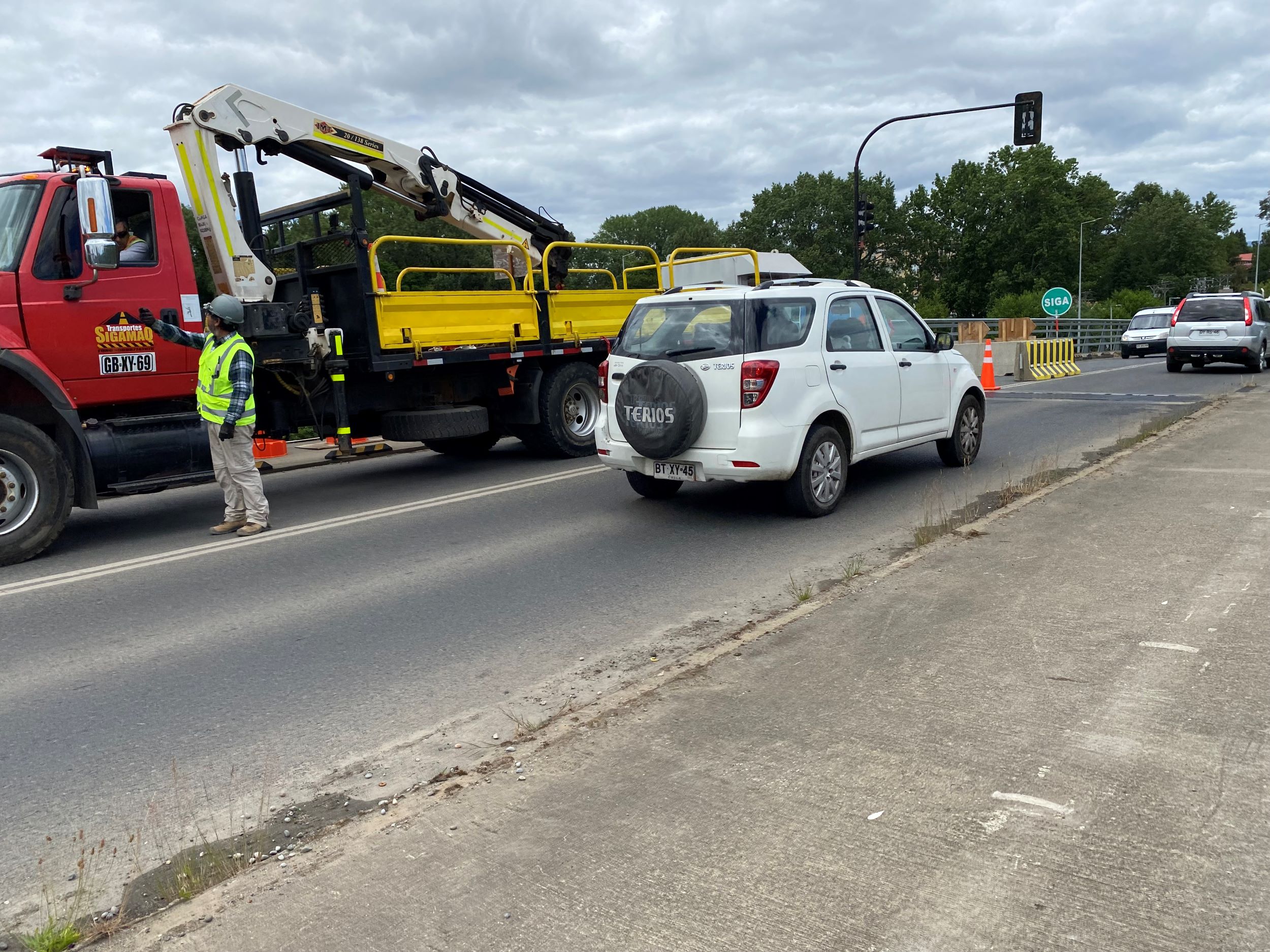 Comenzaron trabajos finales en el marco de la solución definitiva del puente Cau Cau de Valdivia