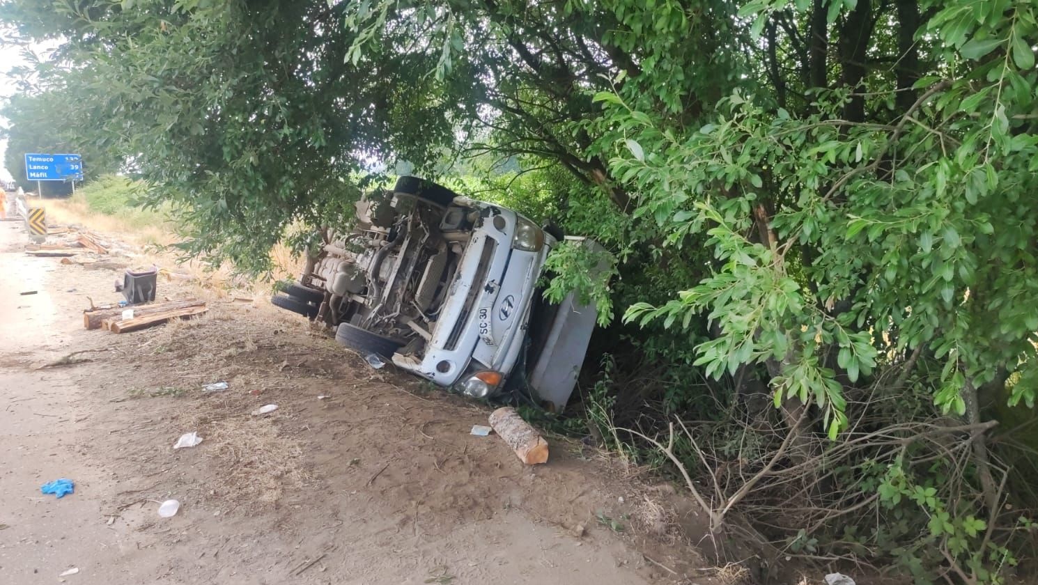 Un fallecido deja accidente en Máfil: Detienen a conductor de furgón que trasladaba una banda musical