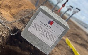 Familias protagonizan primera piedra de Conjunto Habitacional Unión y Futuro en Río Bueno
