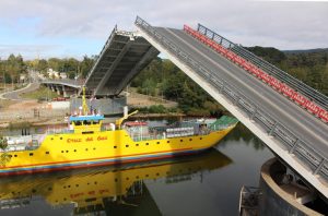 Realizarán apertura del puente Cau Cau para paso de embarcación y mantención
