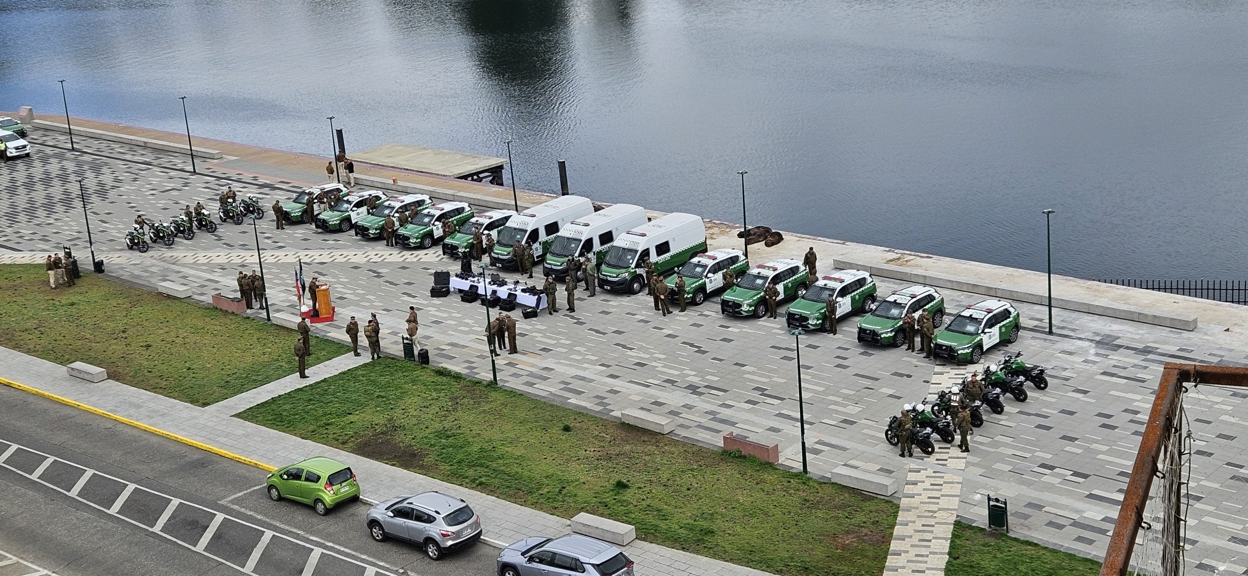 Carabineros recibe vehículos y equipamiento para reforzar la labor policial en Los Ríos