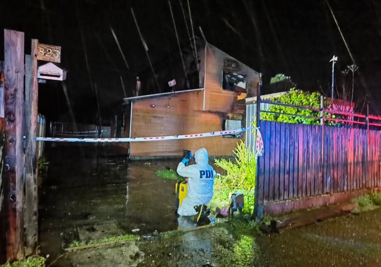 Incendio dejó dos mujeres calcinadas en Lanco