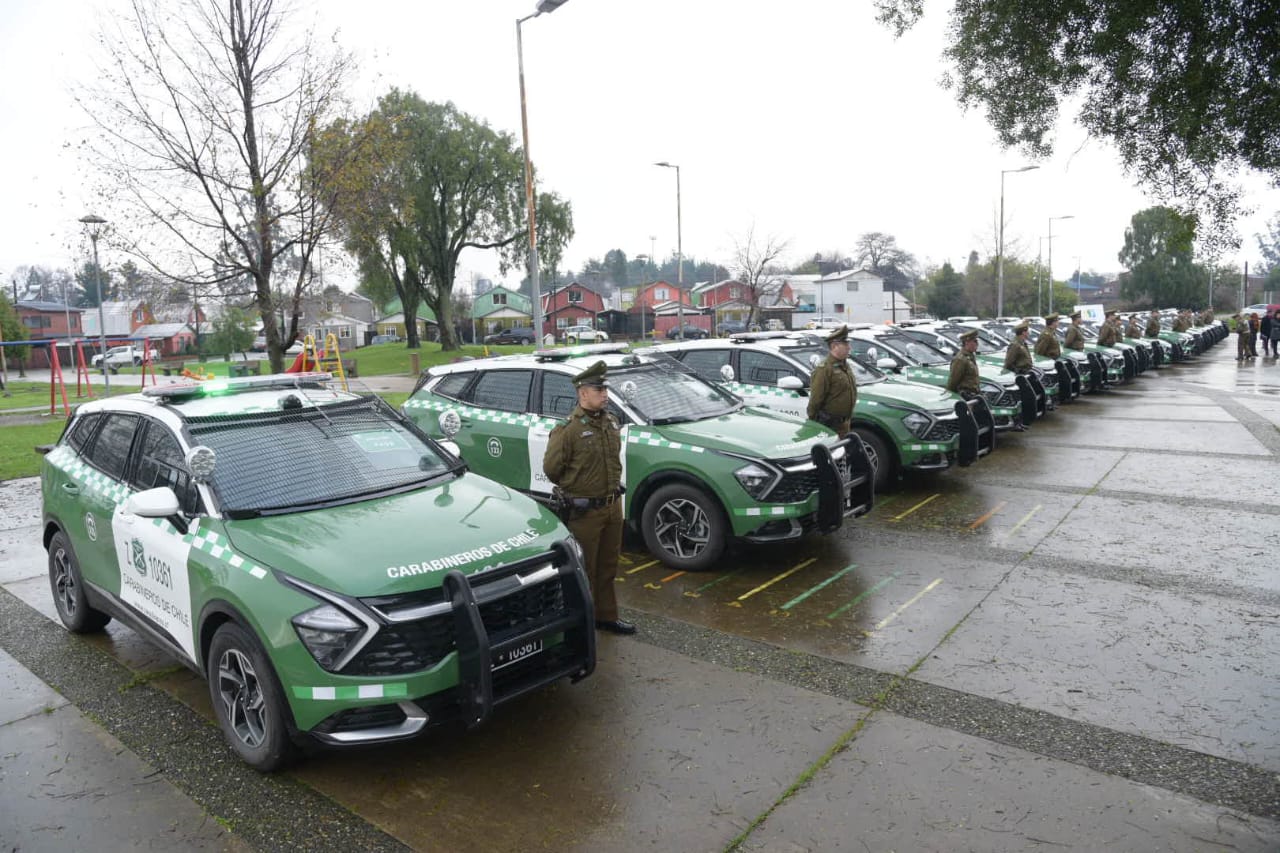 Plan de Seguridad Regional: Entregan nueva flota de vehículos a Carabineros de Los Ríos