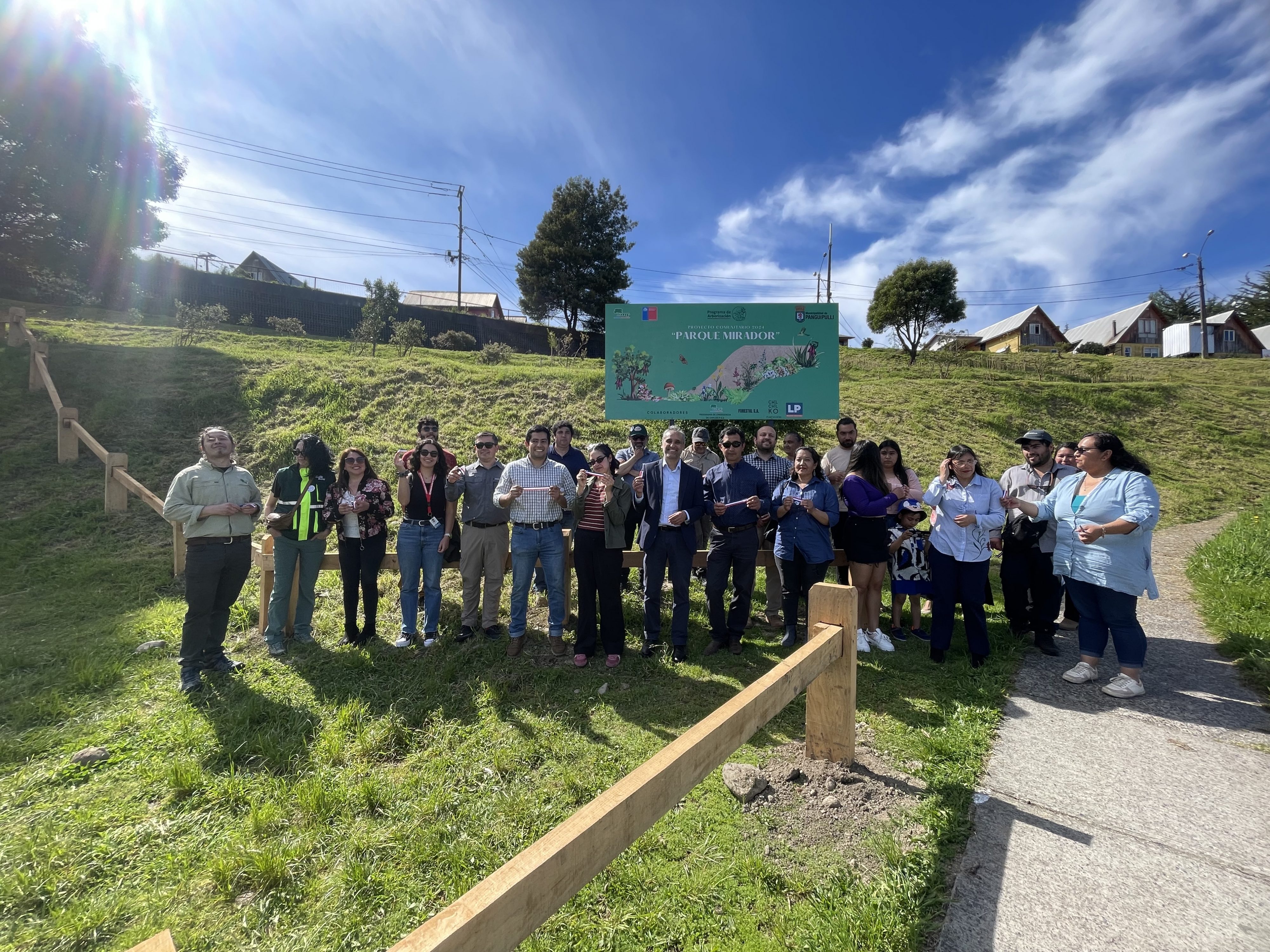 Renuevan Parque Mirador en Panguipulli: Incorporan flora nativa y espacios recreativos