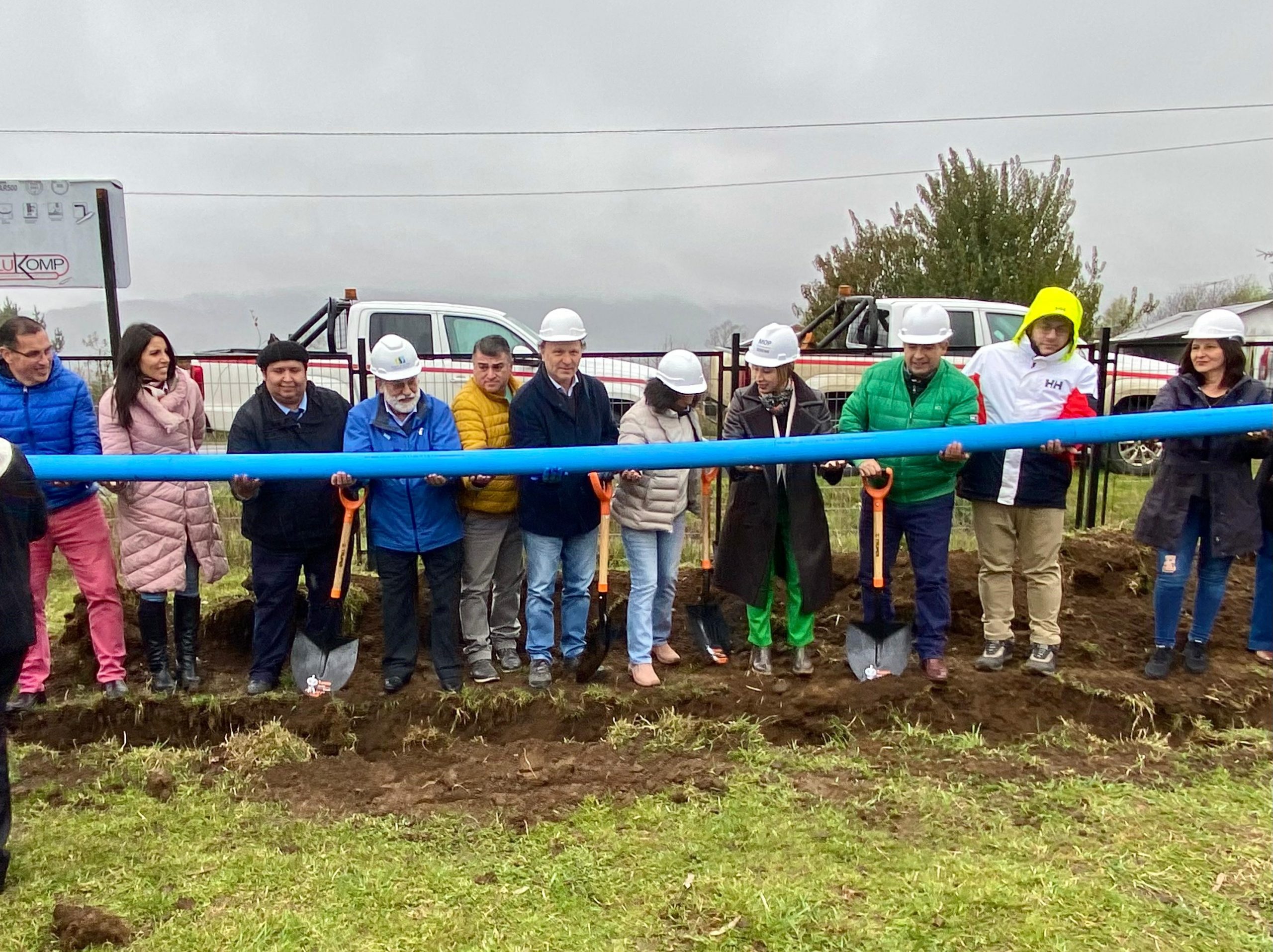 Inician obras de agua potable rural para vecinos de La Unión y Los Lagos