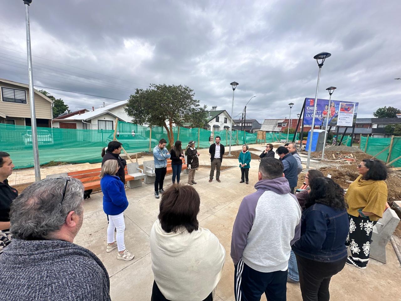 Valdivia: Obras de renovación de plaza en Villa San Luis presentan un 50% de avance