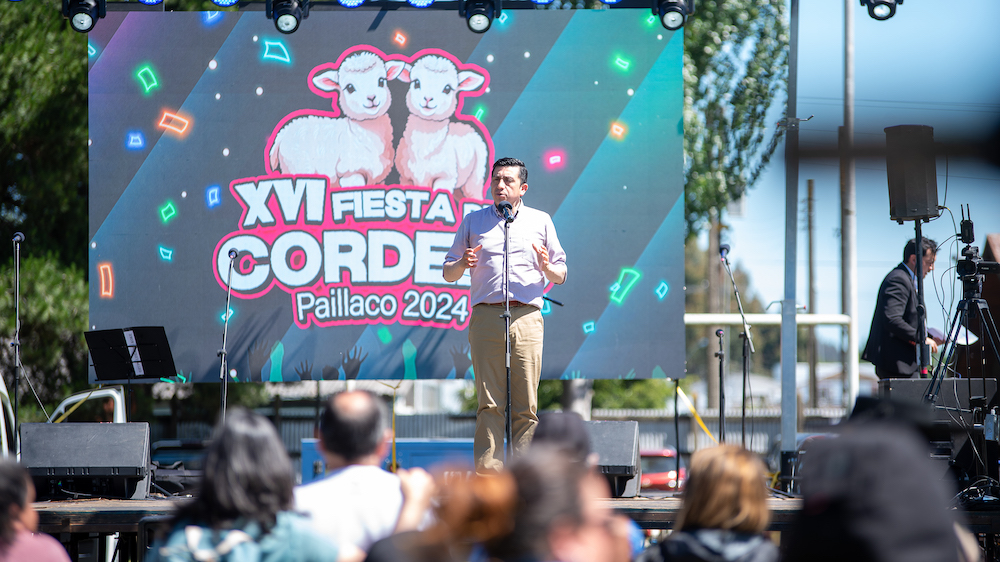 Fiesta del cordero en Paillaco culmina este domingo con gastronomía y música en vivo
