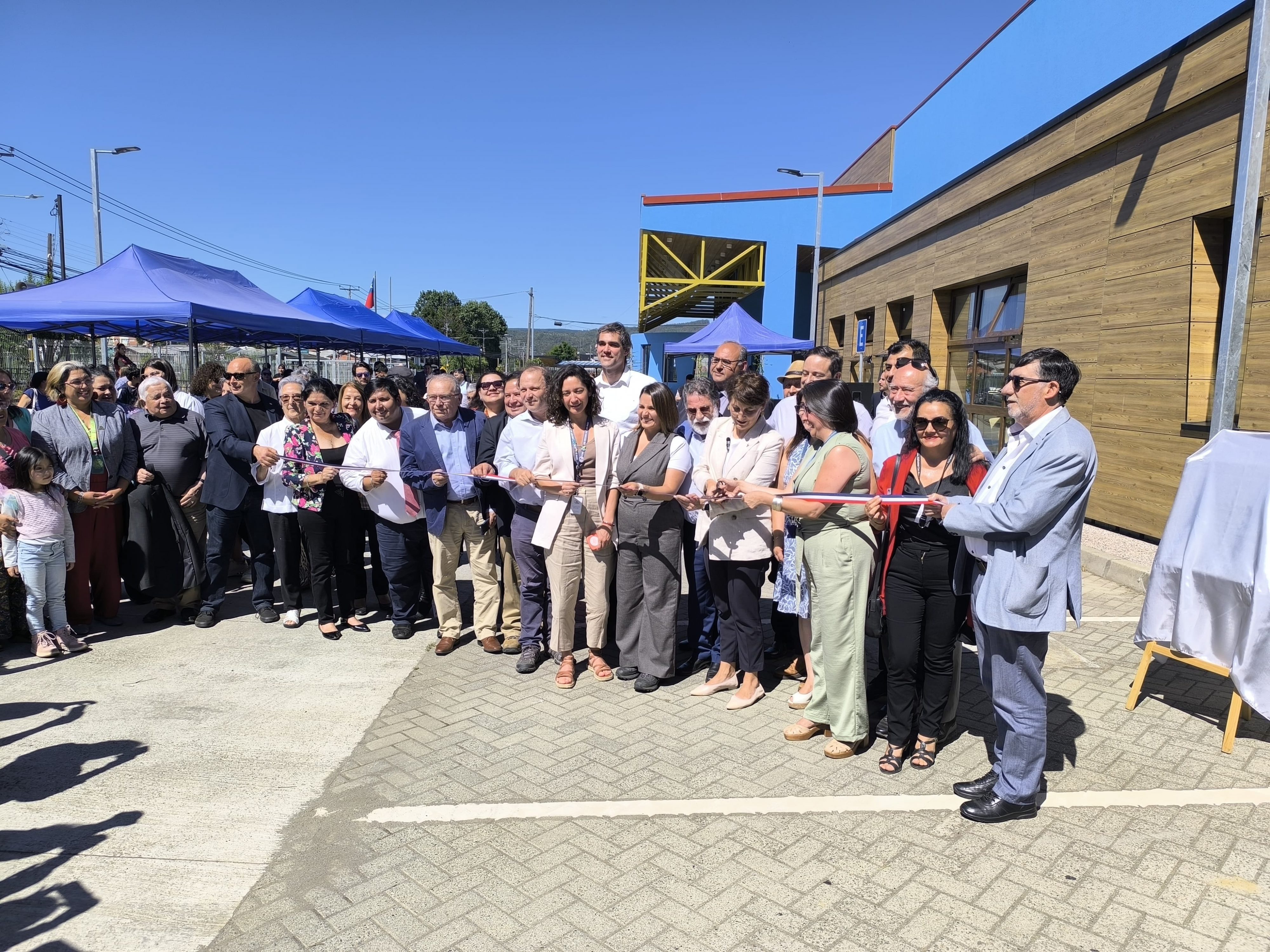A seis años del inicio de la remodelación: Ministra Aguilera inaugura CESFAM Externo de Valdivia