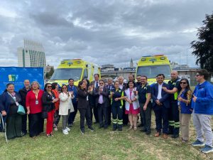 Entregan cuatro nuevas ambulancias para fortalecer la atención prehospitalaria en Valdivia y Mariquina