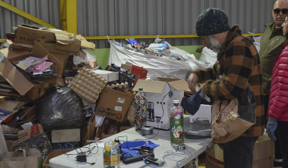 Más de seis toneladas de residuos se recolectaron en feria de reciclaje realizada en Valdivia