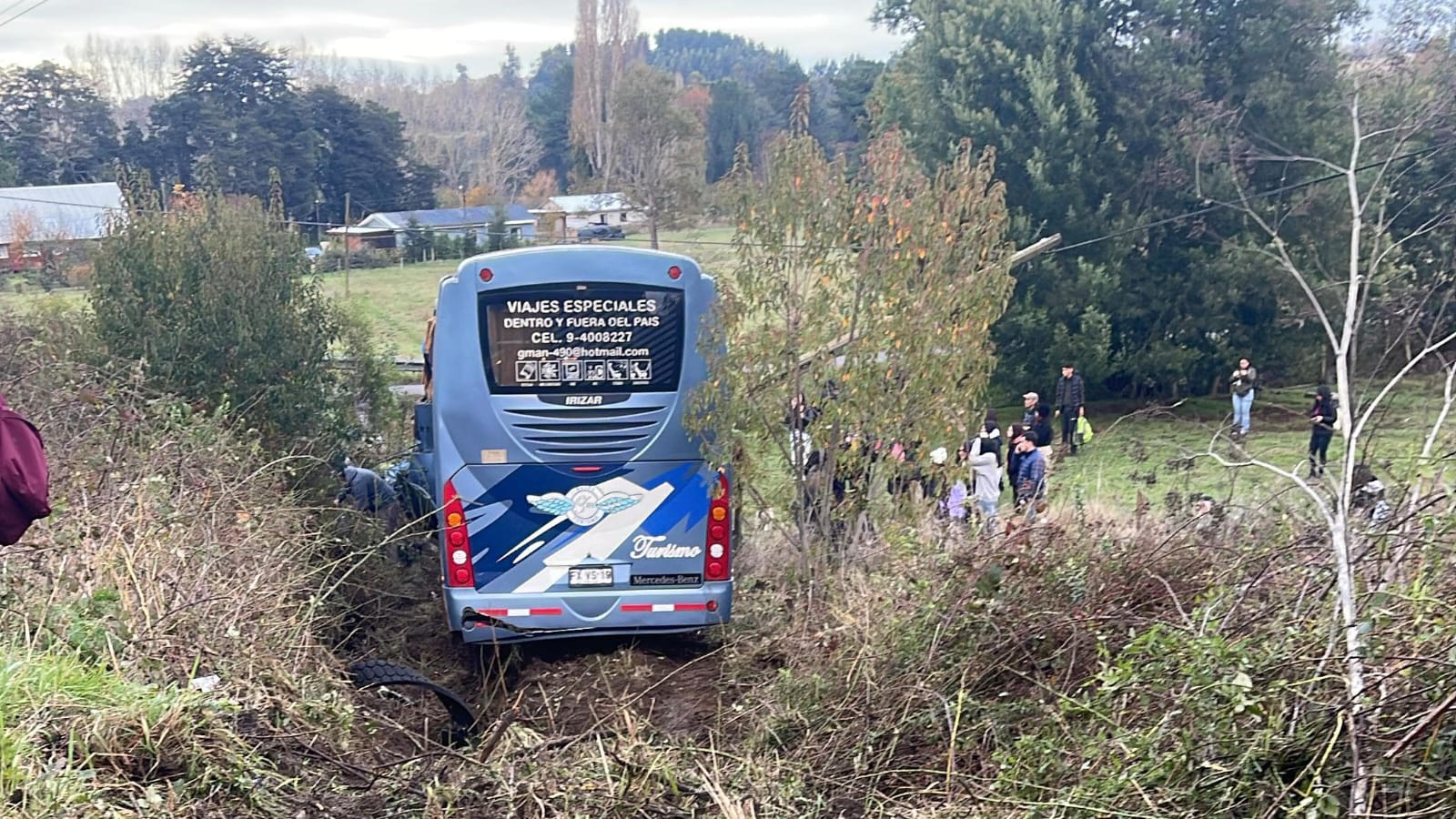 Choque entre bus y camión en Ruta 5 Sur deja a más de 30 pasajeros lesionados en La Unión