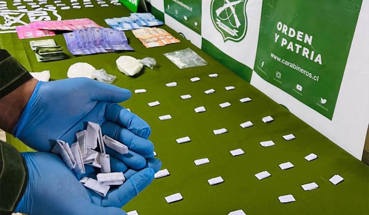 Desmantelan foco de tráfico de drogas en Valdivia: Madre e hija son detenidas en operativo del OS7