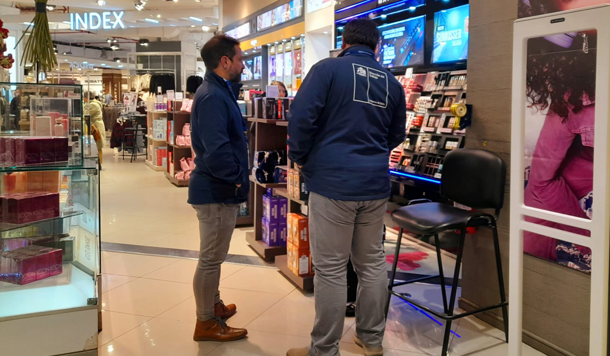 Los Ríos: Multan con más de $8 millones a empresas durante feriado irrenunciable