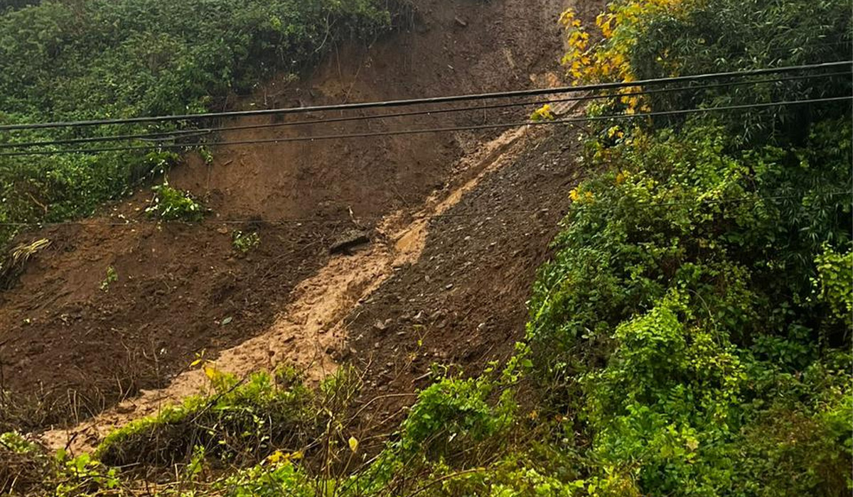 Declaran Alerta Amarilla en la comuna de Corral por peligro de remoción en masa