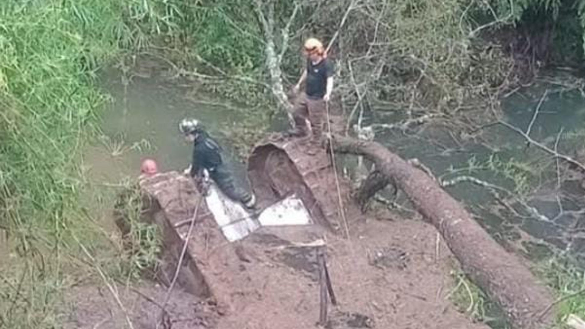 Investigan muerte de trabajador en accidente con retroexcavadora en Los Lagos