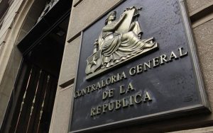 Denuncian en Contraloría contratación en Sernameg de esposa del delegado de Los Ríos