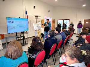 Vecinos del sector San Pedro y villa Los Alcaldes conocen plan para mejorar sus viviendas y barrios