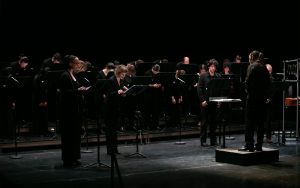 Valdivia recibe concierto coral internacional con voces de Québec y la Universidad Austral