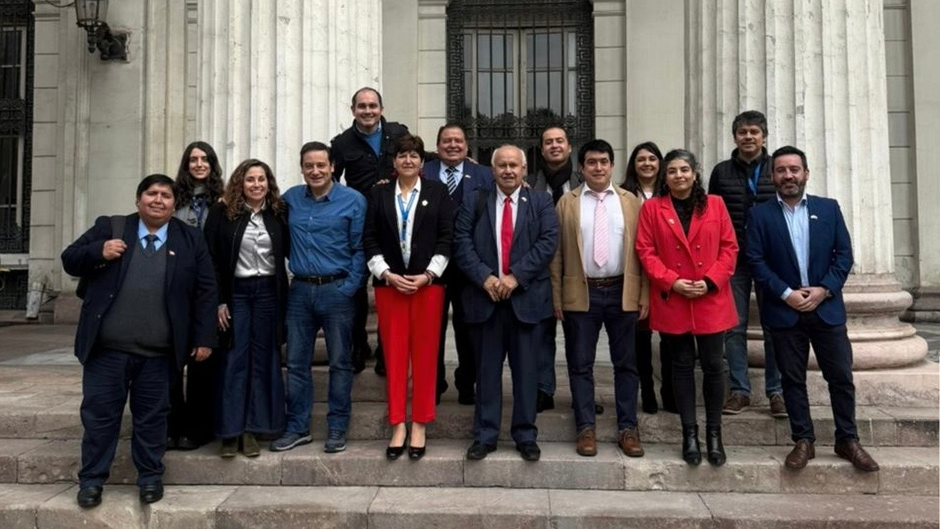 Los Ríos busca asegurar inversión 2026: Delegación expone urgencias y proyectos estratégicos en Santiago