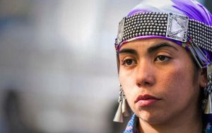 Defensoría Pública toma caso de Machi Millaray Huichalaf investigada por dos fallecidos en ritual mapuche
