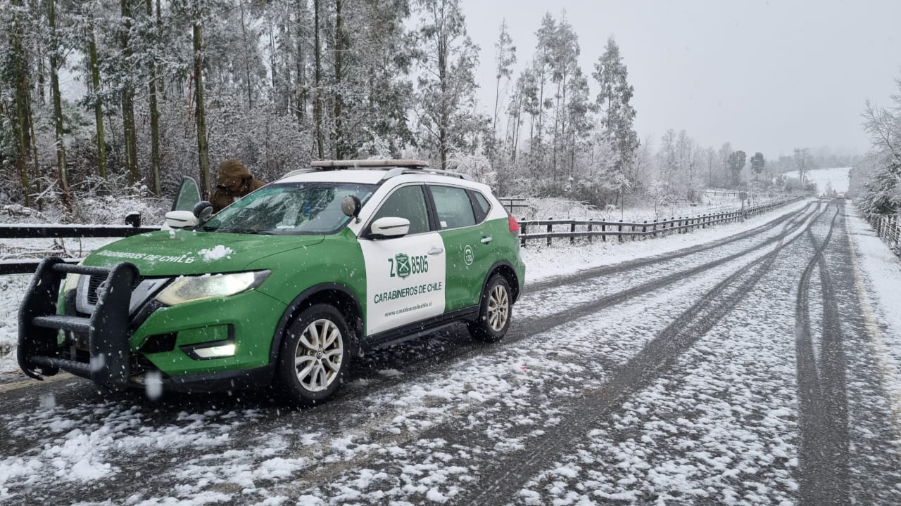 Llaman a la precaución a conductores por caída de nieve en diversas rutas de la Región de Los Ríos