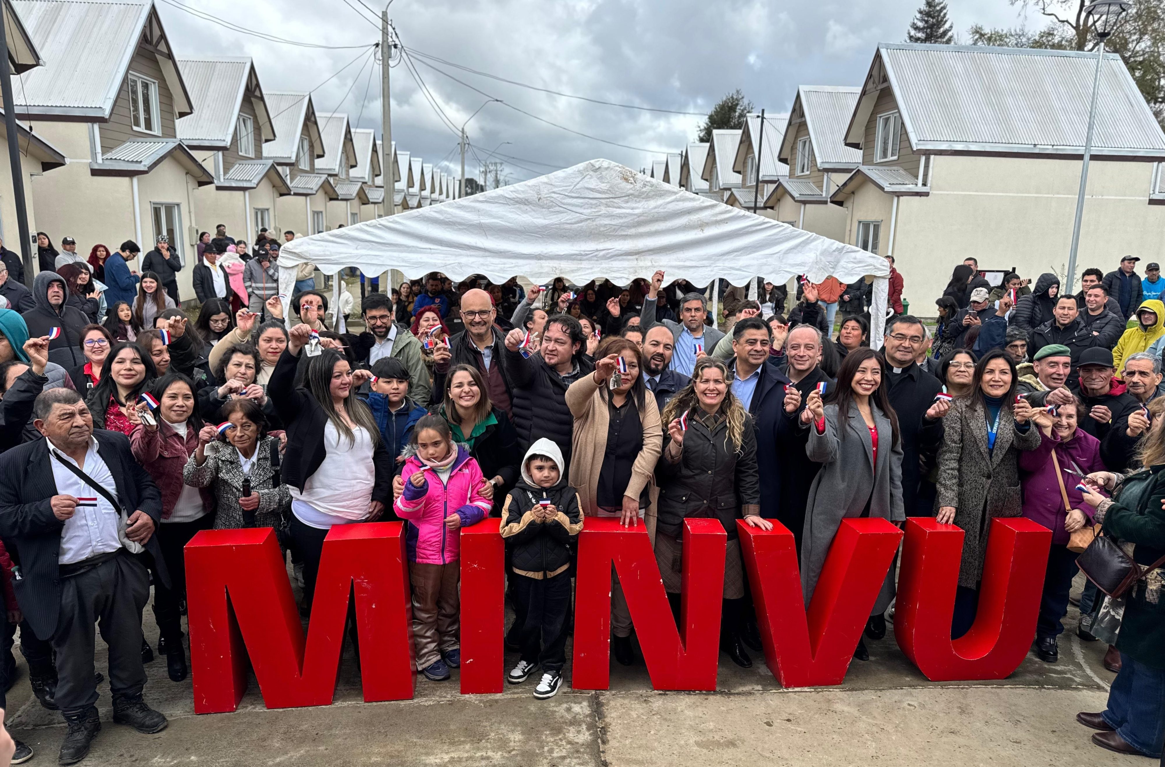 “Van a llegar mucho antes a la meta”: Plan de Emergencia Habitacional roza el 90% en Los Ríos