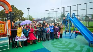 Nueva multicancha, juegos y luminarias: Así quedó el renovado Espacio Público Luis Damann en Valdivia