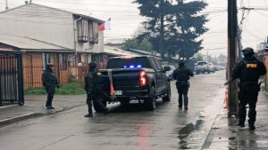 Operativo de la PDI deja 13 detenidos en Valdivia: Incautan droga, armas y municiones