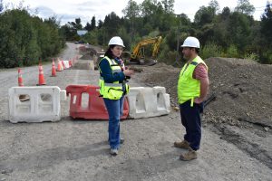 Implementan cortes de tránsito en ruta Cabo Blanco-Las Marías para corregir descenso del camino