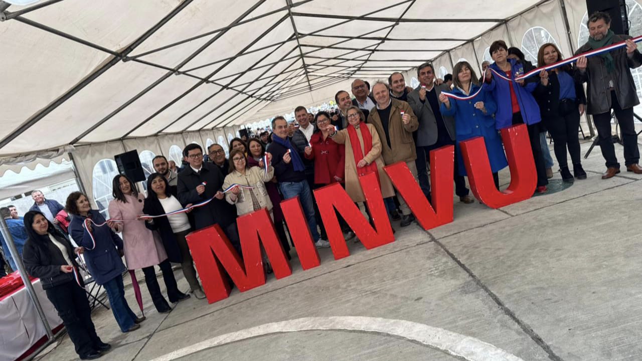 Entregan 100 viviendas en Río Bueno y Los Ríos alcanza casi el 90% en el Plan de Emergencia Habitacional