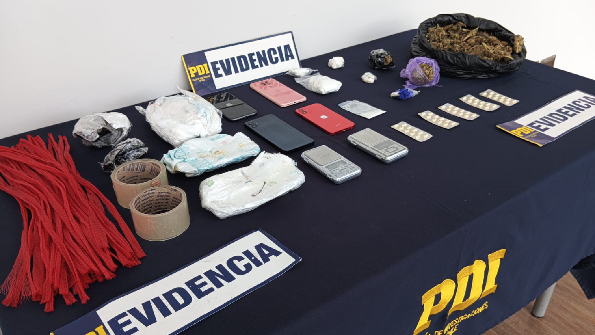 En solo diez días PDI detiene a tres extranjeros por tráfico de drogas en Valdivia, uno vinculado al Tren de Aragua