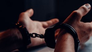 A diez años de cárcel sentencian a ladrón que causó alarma entre vecinos de Valdivia tras múltiples robos a casas