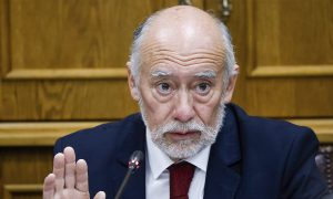 Senador Flores apunta contra posible eliminación de glosa de libre disposición: “No se ha hecho nunca”