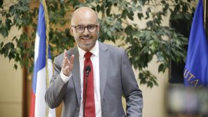 “No se juega con la salud de la gente”: Ilabaca exige al Gobierno financiamiento para SAPU de Paillaco