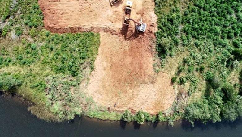 Empresario arriesga 8 años de cárcel y multa millonaria por deforestación y relleno de humedal en Mariquina