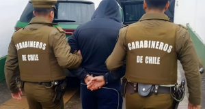 Detienen a joven de 19 años por porte ilegal de arma de fuego durante patrullaje nocturno en Valdivia