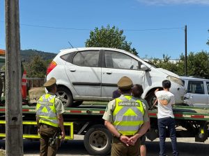 Retiran más de 30 vehículos abandonados que eran foco delictivo en Paillaco