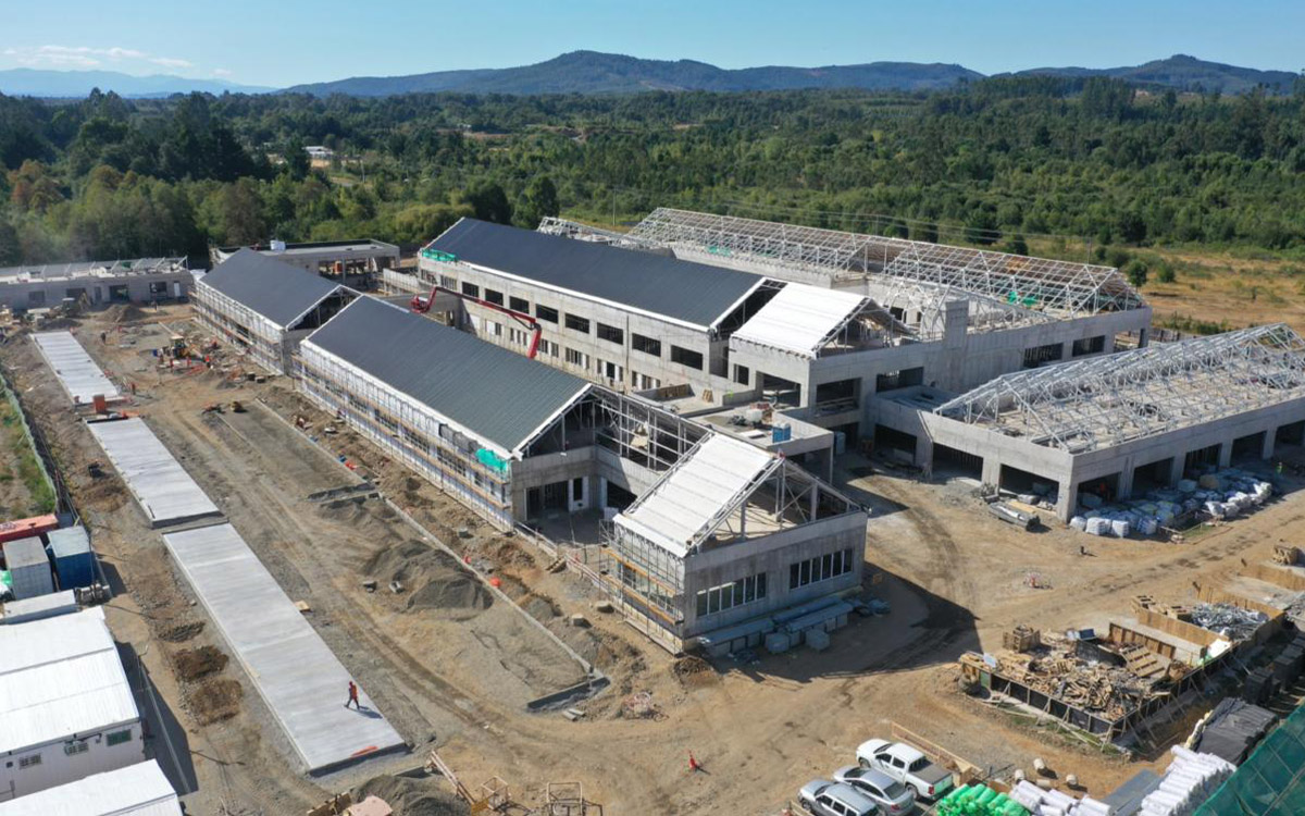 Avanza construcción del hospital de Los Lagos: proyecto alcanza 39% de ejecución