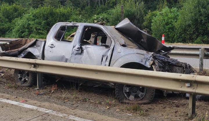 Volcamiento de camioneta en Ruta 5 Sur deja tres lesionados en Los Lagos: Dos en estado grave
