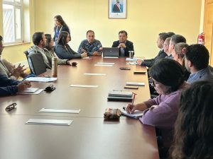 Delegación y Armada presentan nuevo modelo de gobernanza para regular y potenciar el uso del Río Valdivia