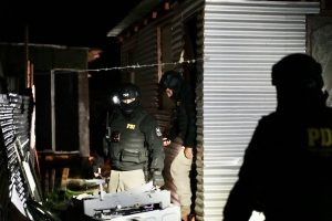 Operativo en Los Ríos deja 80 detenidos, droga por $1.200 millones y un implicado por homicidio