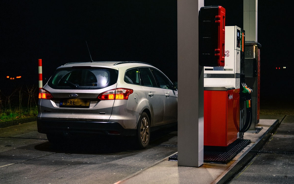 Oposición en Los Ríos por histórica alza de combustibles: “Parece que estamos entrando a un país de emergencia”