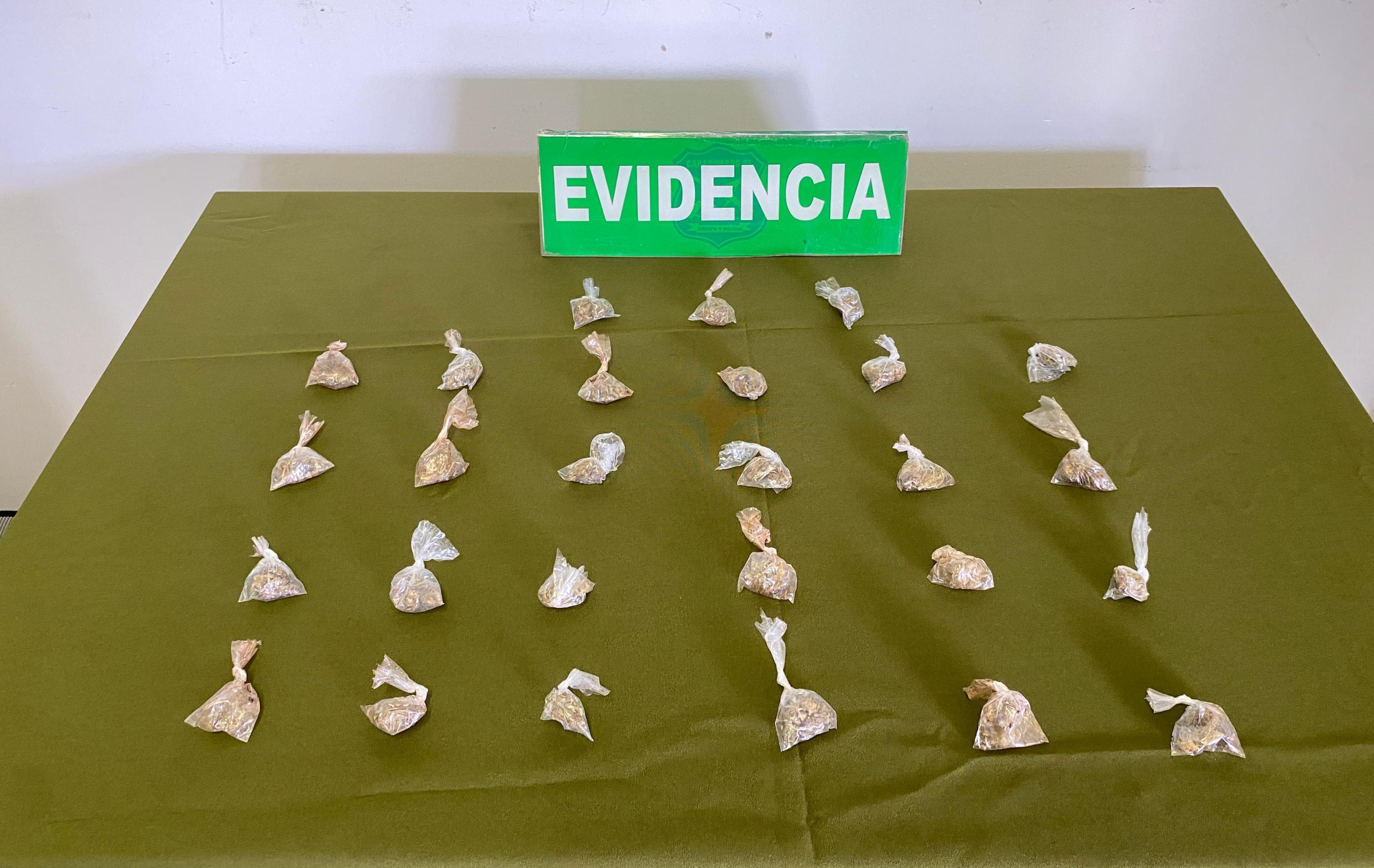 Detienen a pasajero con 66 dosis de marihuana en control carretero en La Unión