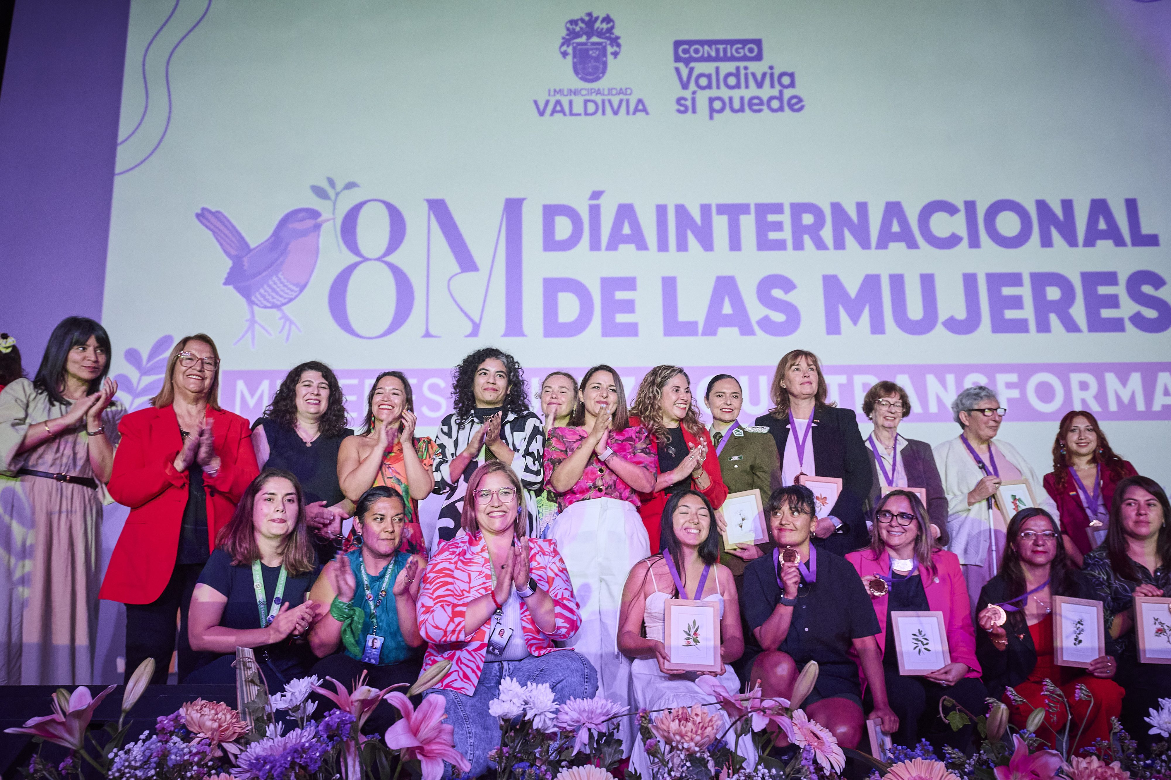 Diez mujeres de Valdivia fueron reconocidas en conmemoración del 8M
