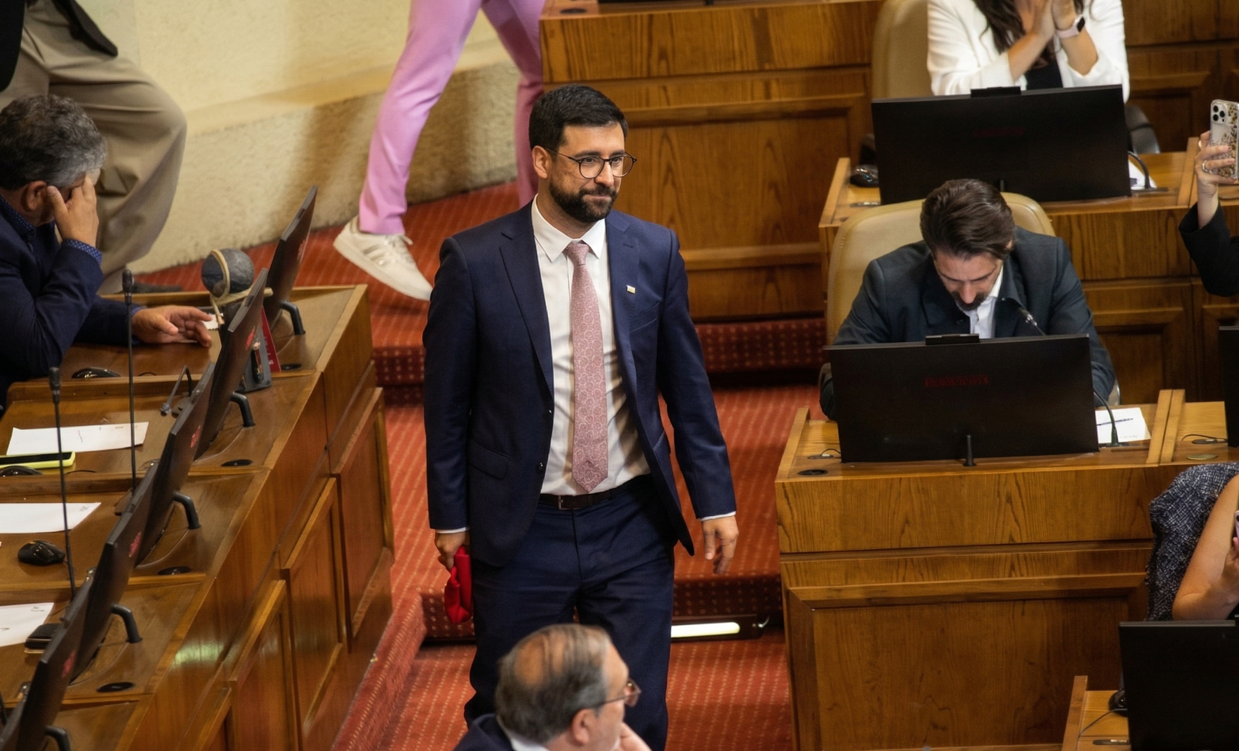 "Medidas insuficientes": Diputado Fernández exige subsidio de emergencia para congelar tarifas en regiones