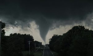 Emiten aviso meteorológico por nubes convectivas con “características tornádicas” en Los Ríos
